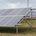 Sistema solar para instalaciones solares en suelo